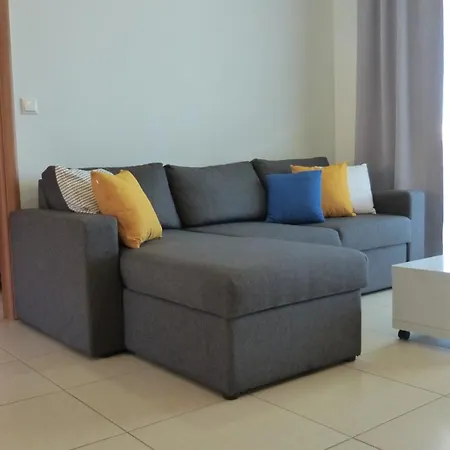 Domus Aries Apartment *