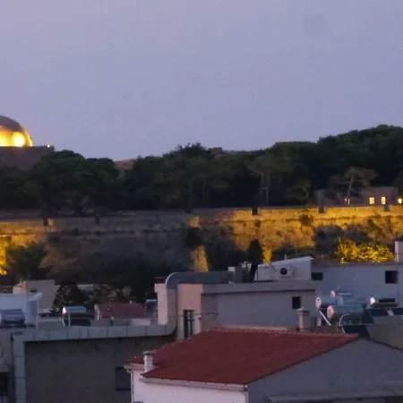 Domus Aries דירה *